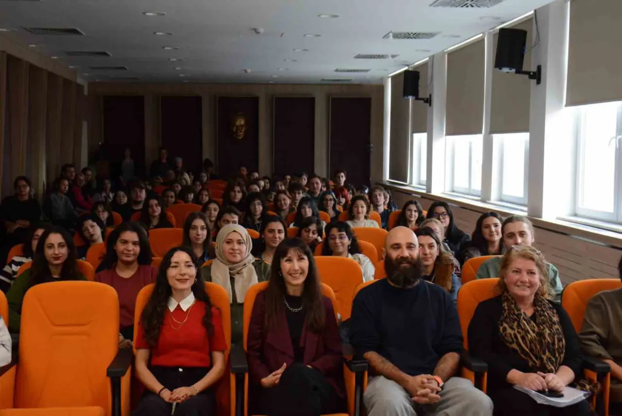 anadolu-universitesinde-seramik-calistayi