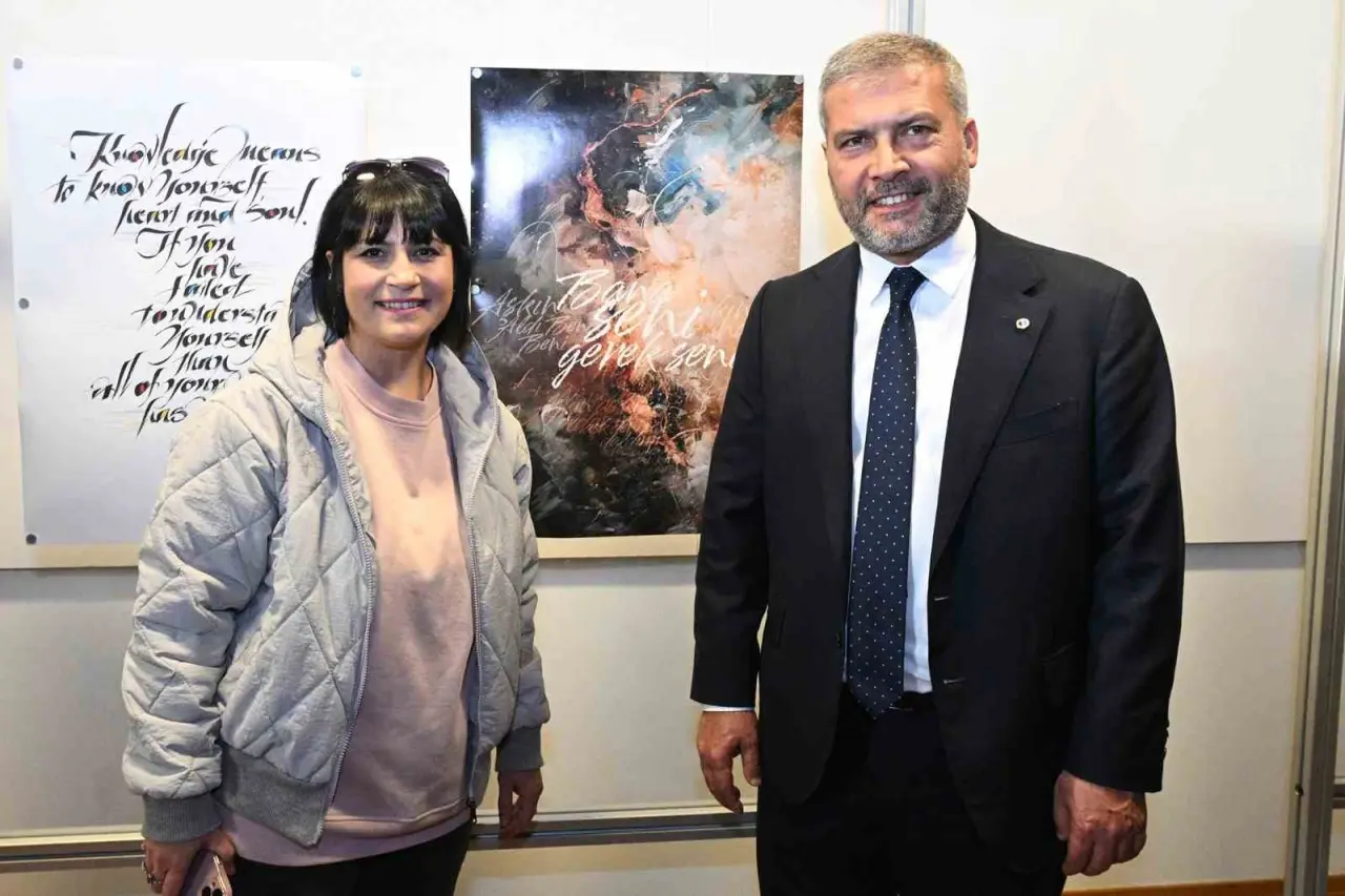 yunus-emre-sergisi-ziyaretcilere-kapilarini-acti