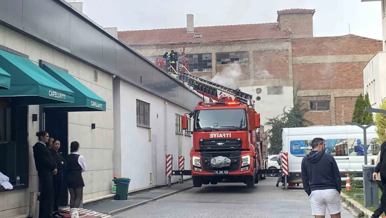 otelde-yangin-panigi-152-kisi-tahliye-edildi