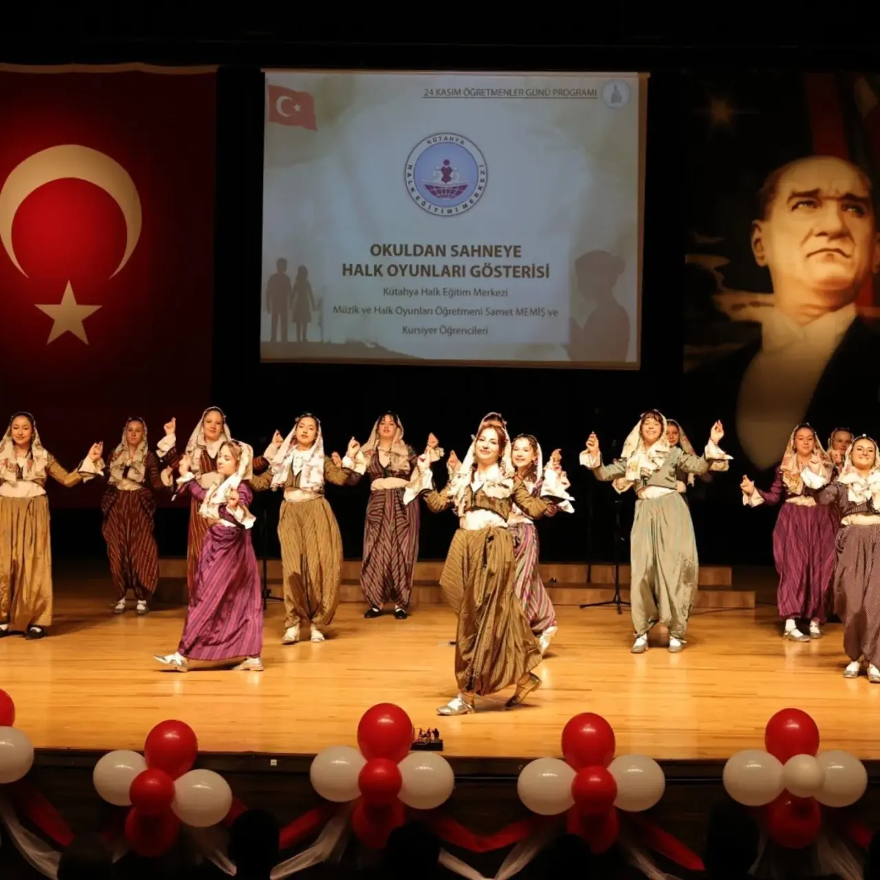 kutahyada-ogretmenler-gunu-coskuyla-kutlandi