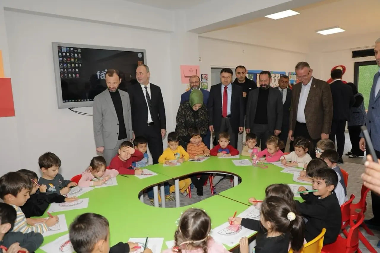 kutahya-valisi-isin-kadinlarimiz-toplumun-diregidir