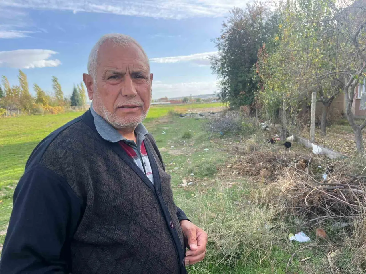 11-tavugu-kopeklerce-telef-edilen-mahalleli-hayvanlarini-korumak-icin-cobanlik-yapiyor