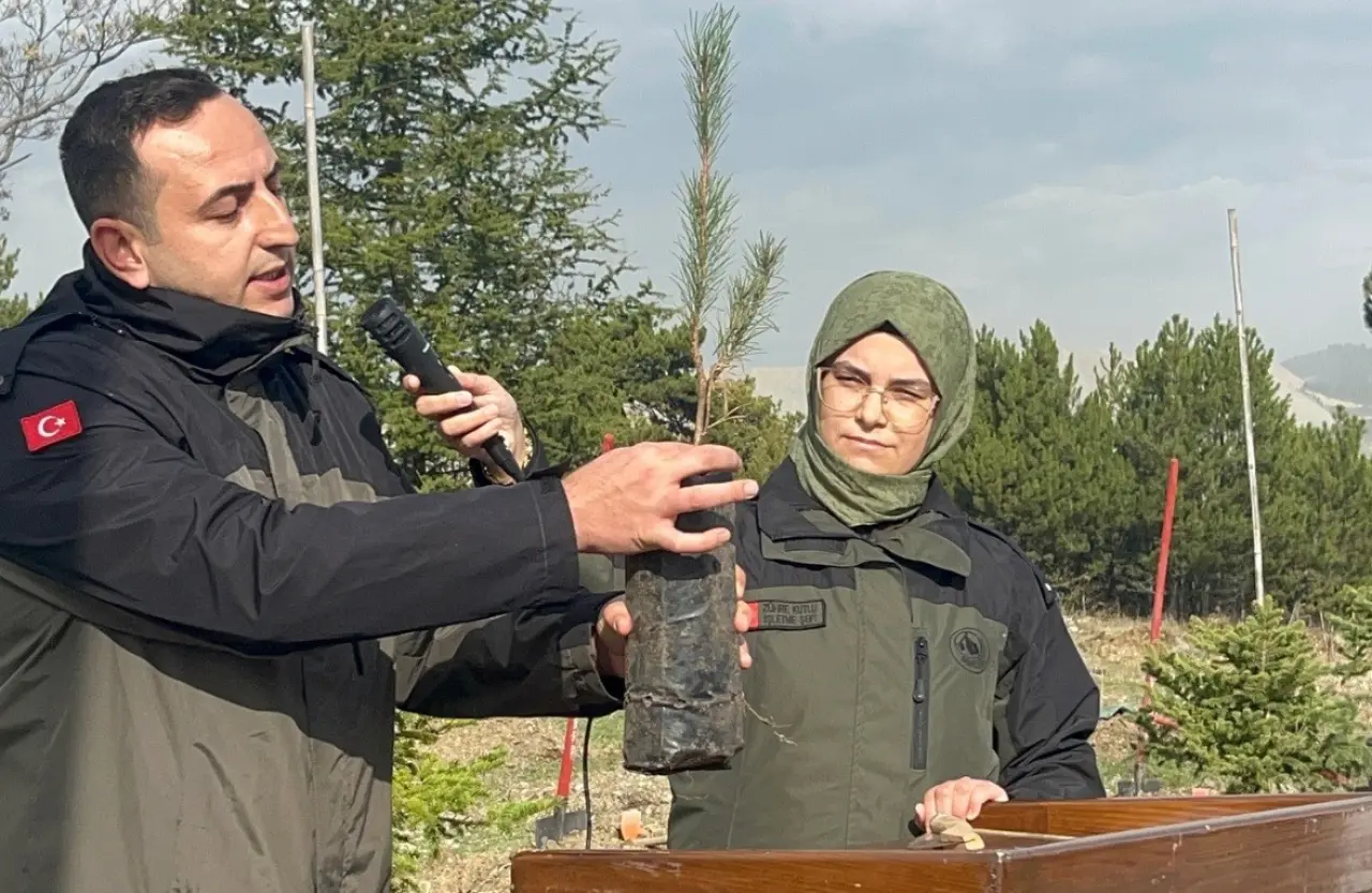 tuncbilekte-milli-agaclandirma-seferberligine-katki