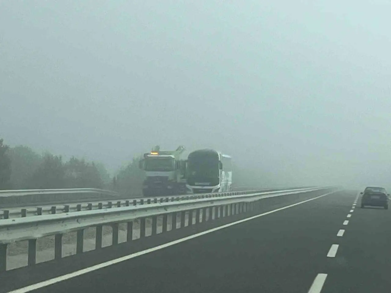 kutahyada-yogun-sis-ulasimi-olumsuz-etkiledi