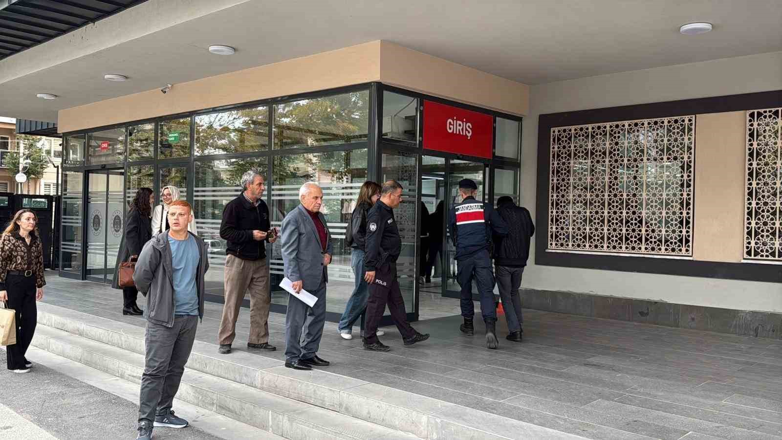 afyonkarahisar-merkezli-6-kentte-telefon-dolandiricilarina-operasyon