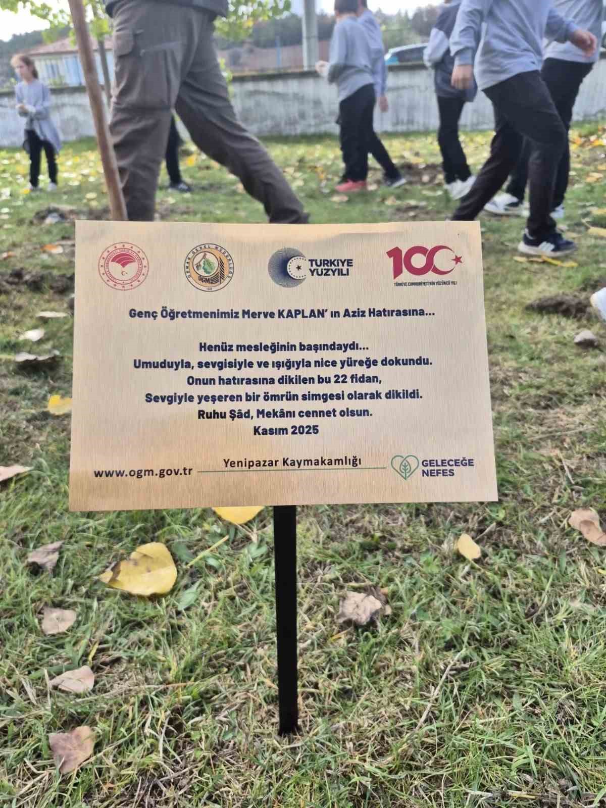 bilecikte-merve-ogretmen-anisina-72-fidan-dikildi