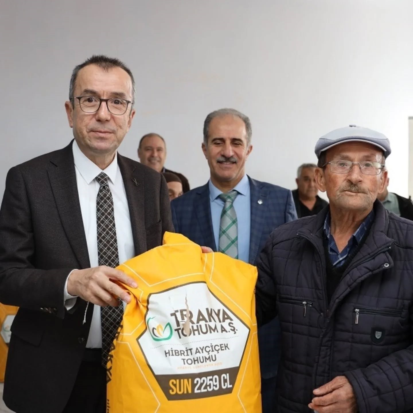 bilecikte-verimli-aycicegi-uretimi-icin-egitim