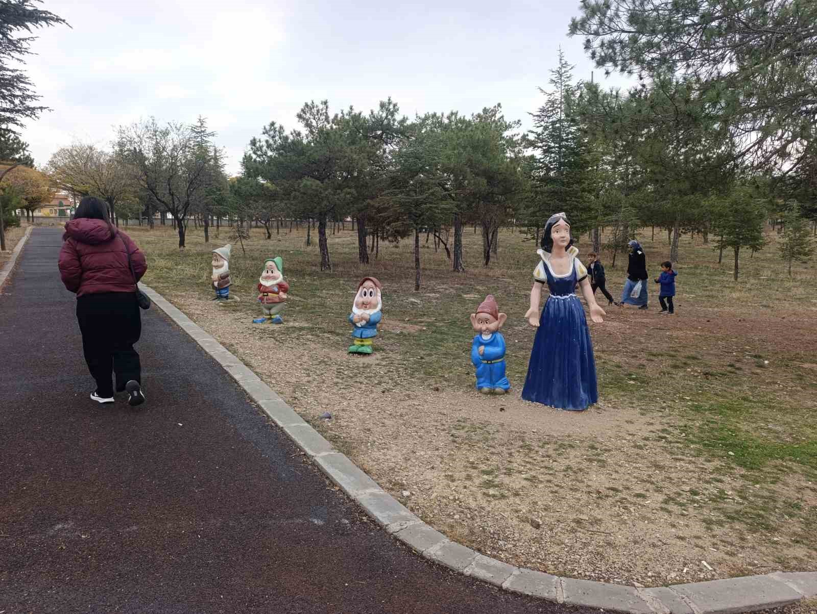 bu-da-oldu-pamuk-prensesin-cucelerini-caldilar