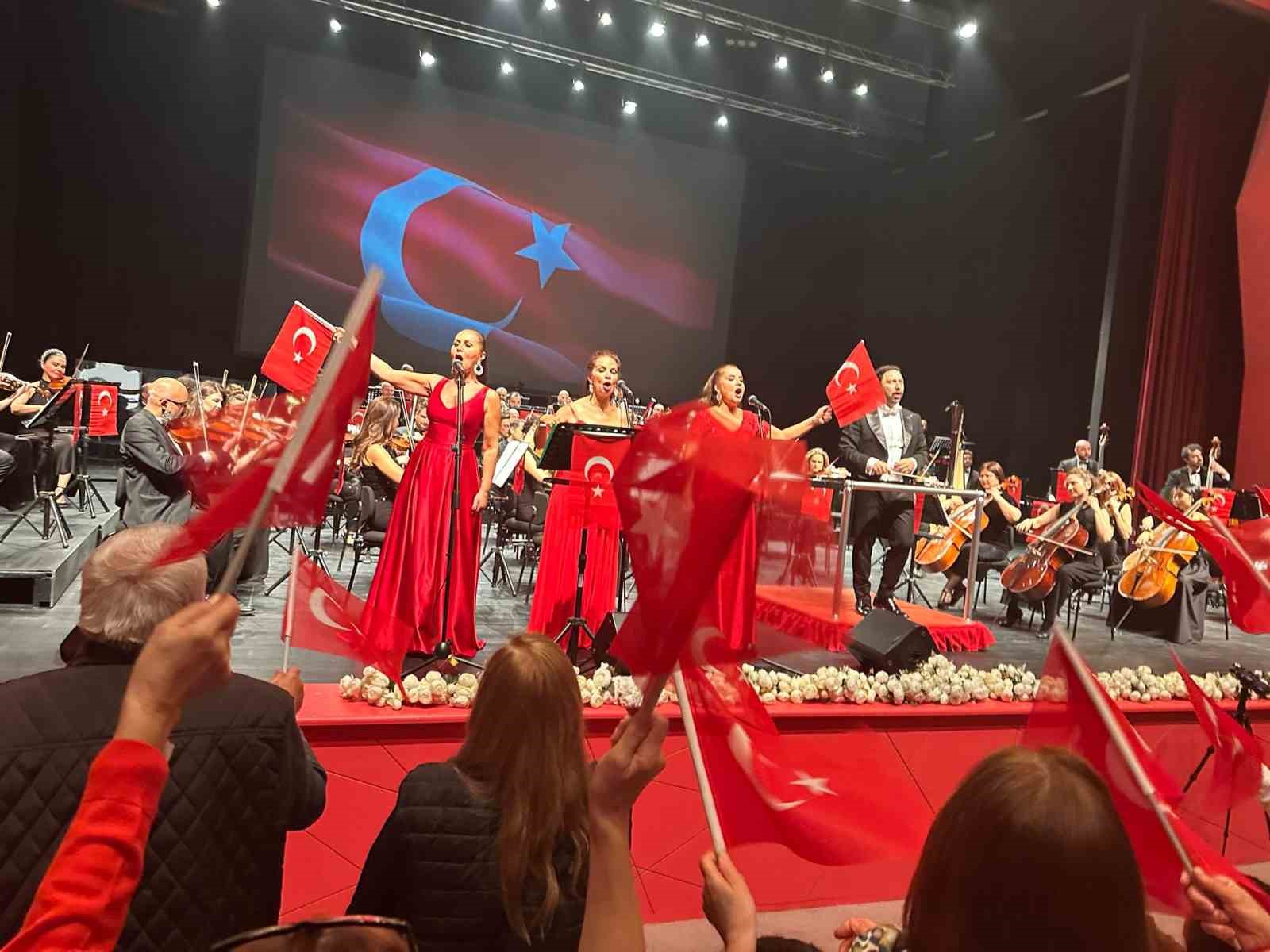 cumhuriyet-bayrami-konseri-gerceklestirildi