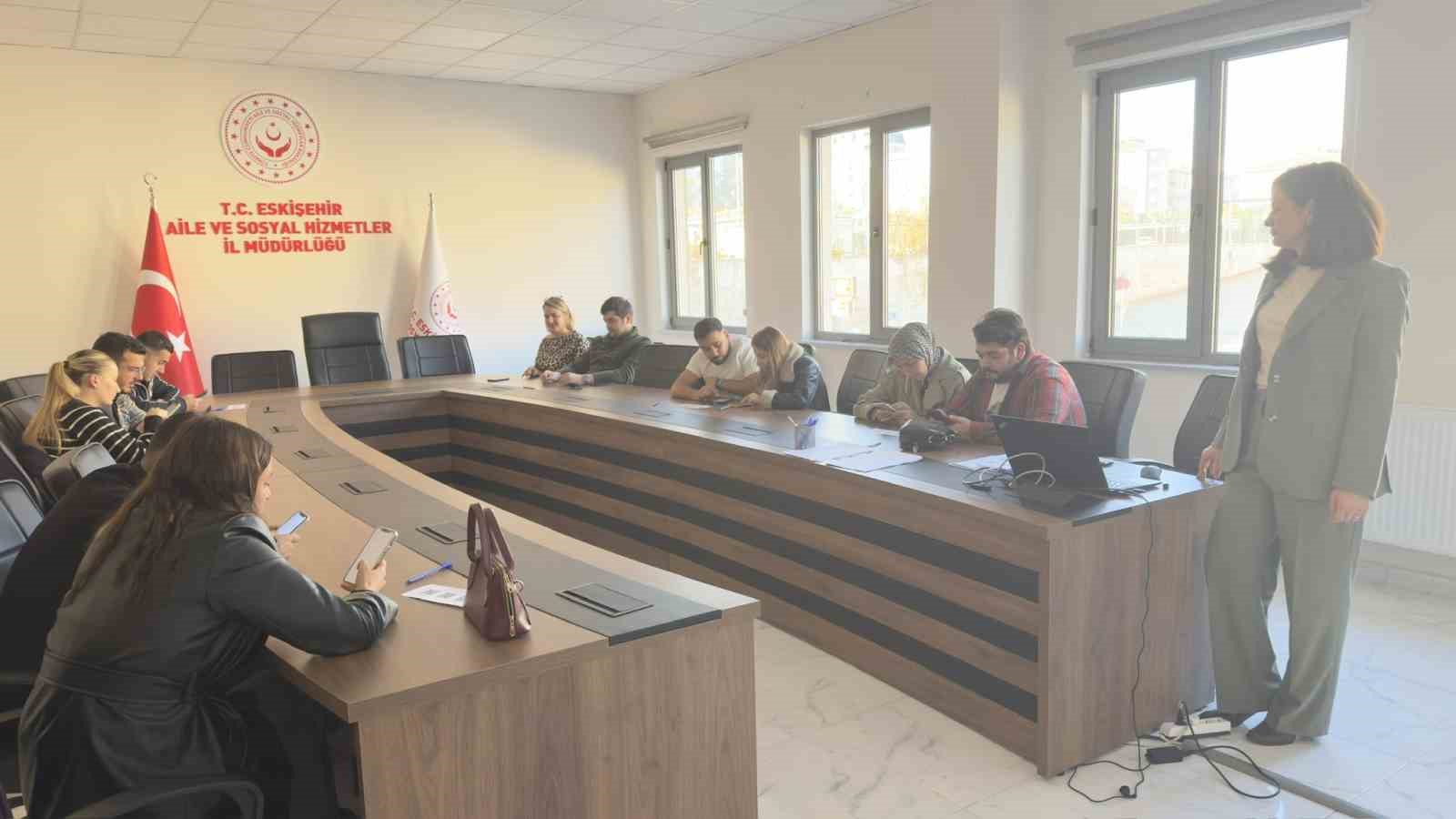 eskisehirde-evlenecek-ciftlere-egitim