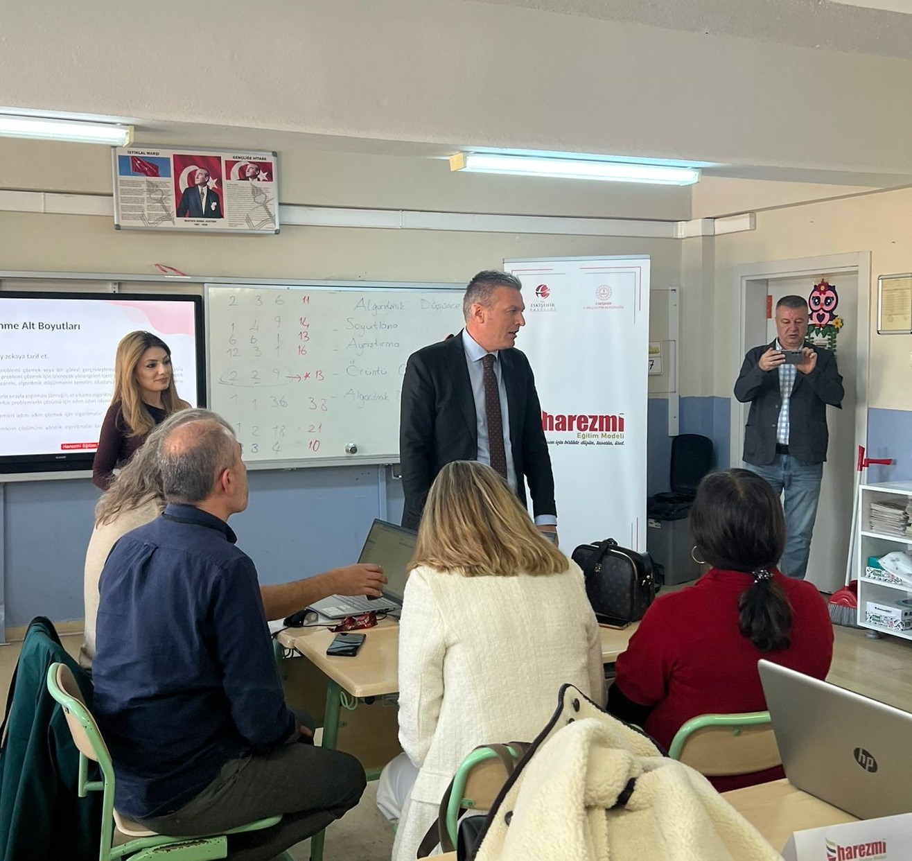 eskisehirde-harezmi-egitim-programi-ogretmen-egitimleri-basladi