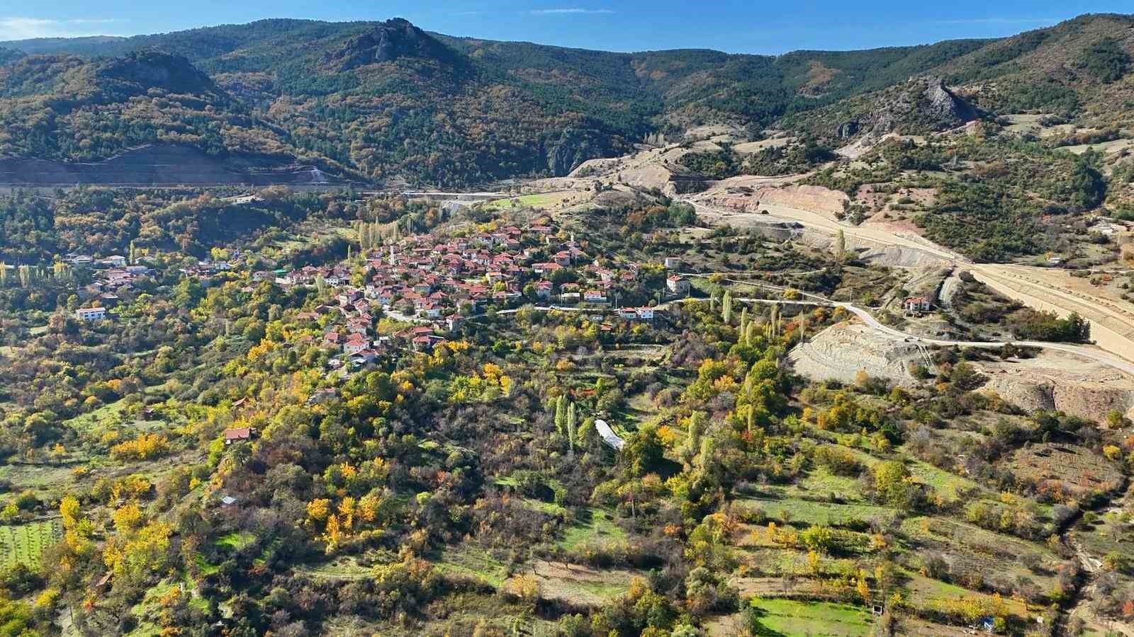 eskisehirin-akdenizi-saricakayada-sonbahar-soleni