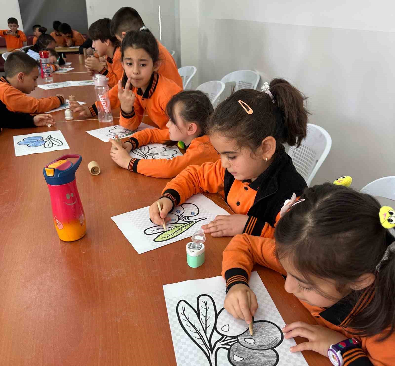 hisarcikta-hepimiz-biraz-mescid-i-aksaliyiz-isimli-anne-cocuk-atolyesi-etkinligi