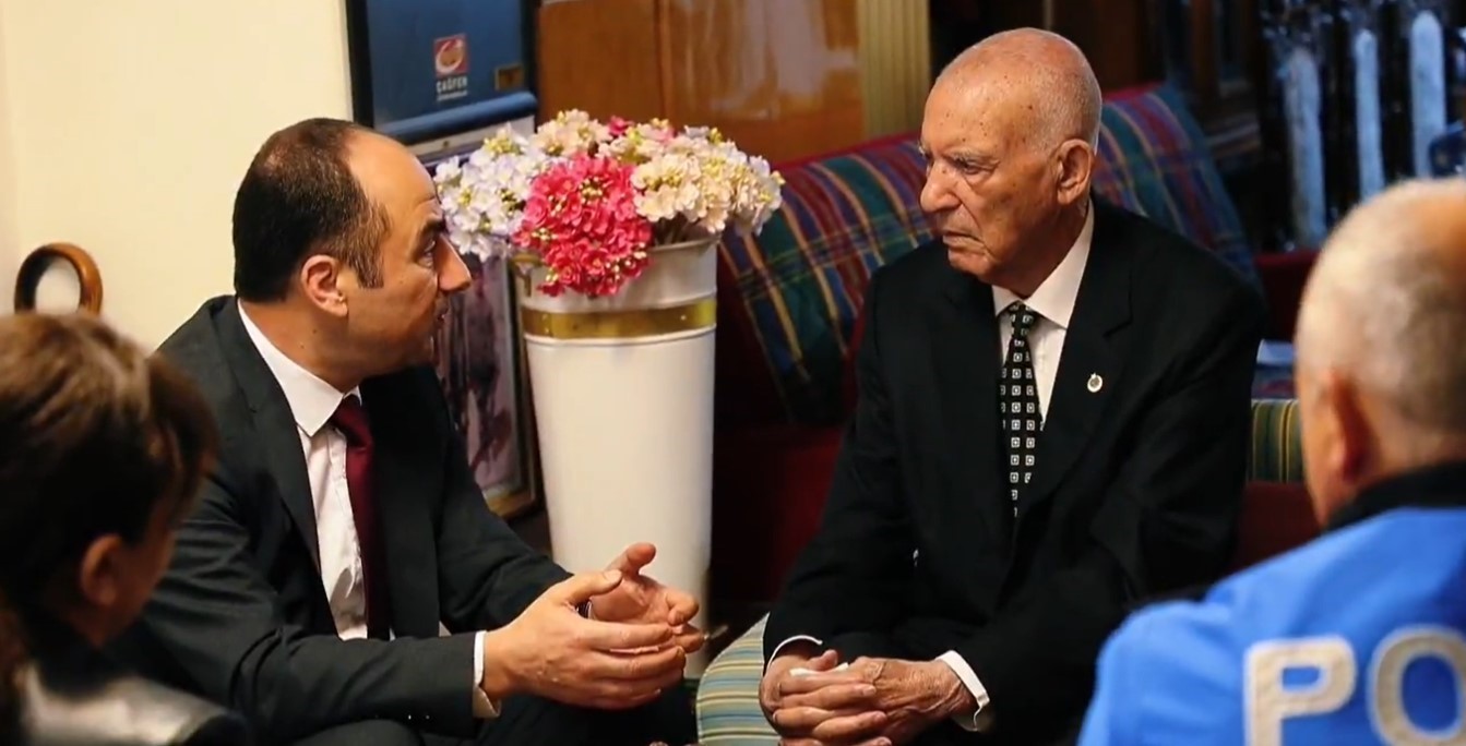 il-emniyet-muduru-yilmaz-92-yasindaki-emekli-ogretmeni-ziyaret-etti