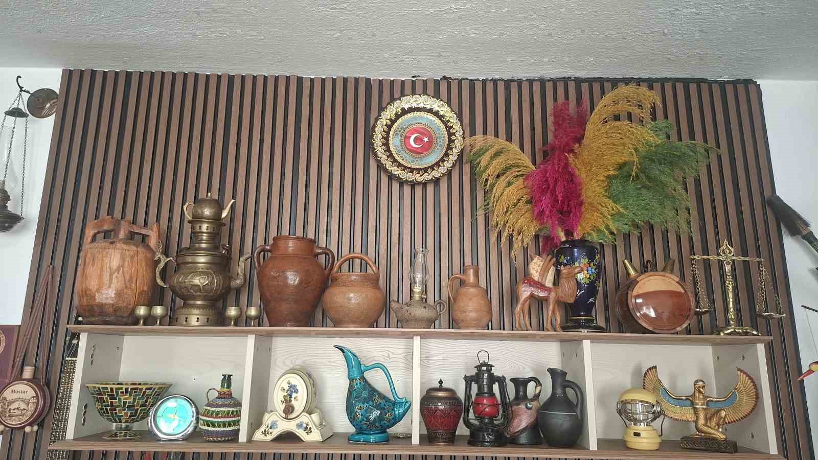 isci-emeklisi-eski-antika-esyalarla-evinde-kucuk-bir-muze-kurdu