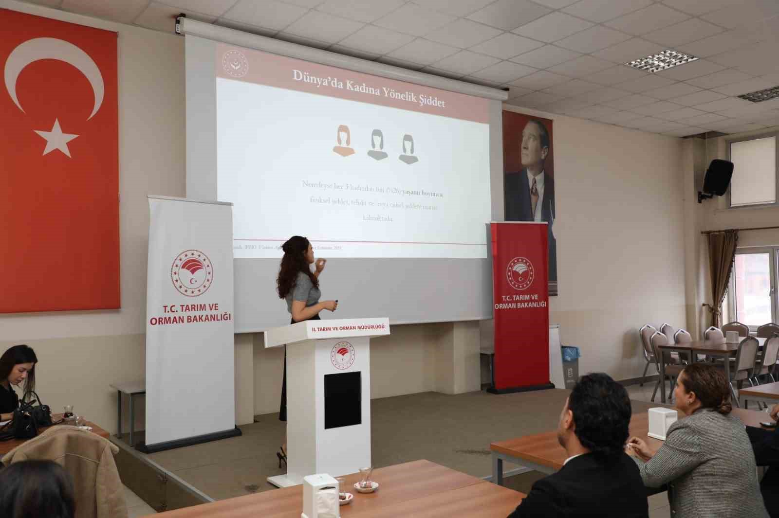 kamu-personeli-kadina-yonelik-siddetle-ilgili-bilgilendirildi