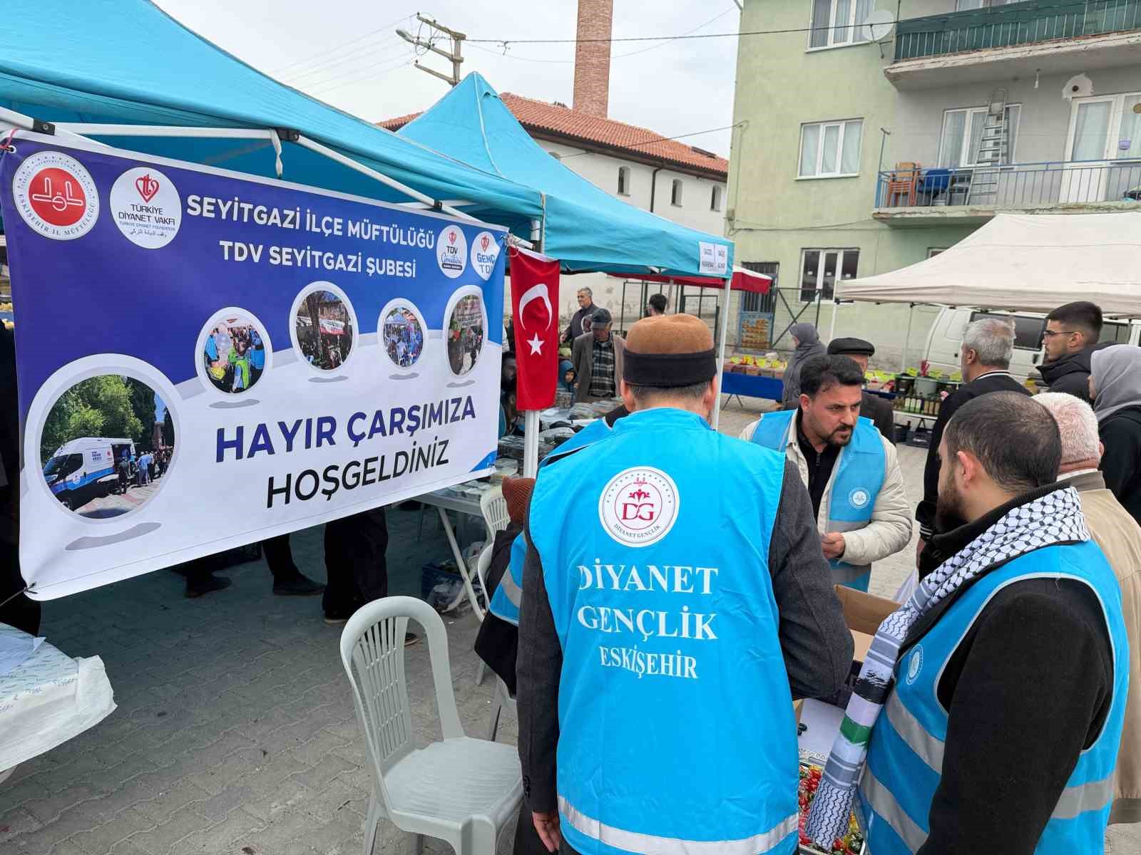 kirkada-geliri-gazzeye-ulastirmak-amaci-ile-hayir-carsisi-acildi