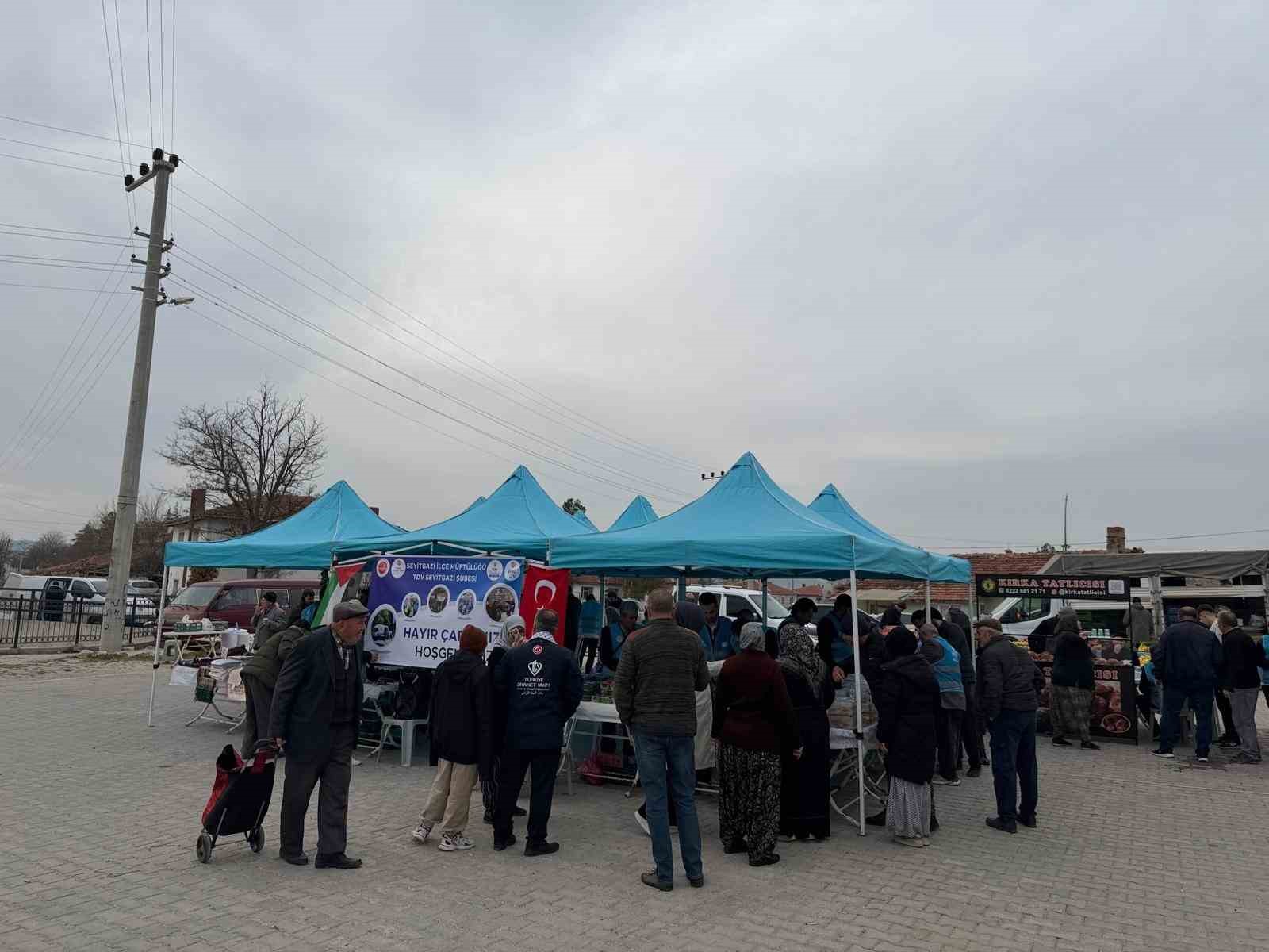 kirkada-geliri-gazzeye-ulastirmak-amaci-ile-hayir-carsisi-acildi