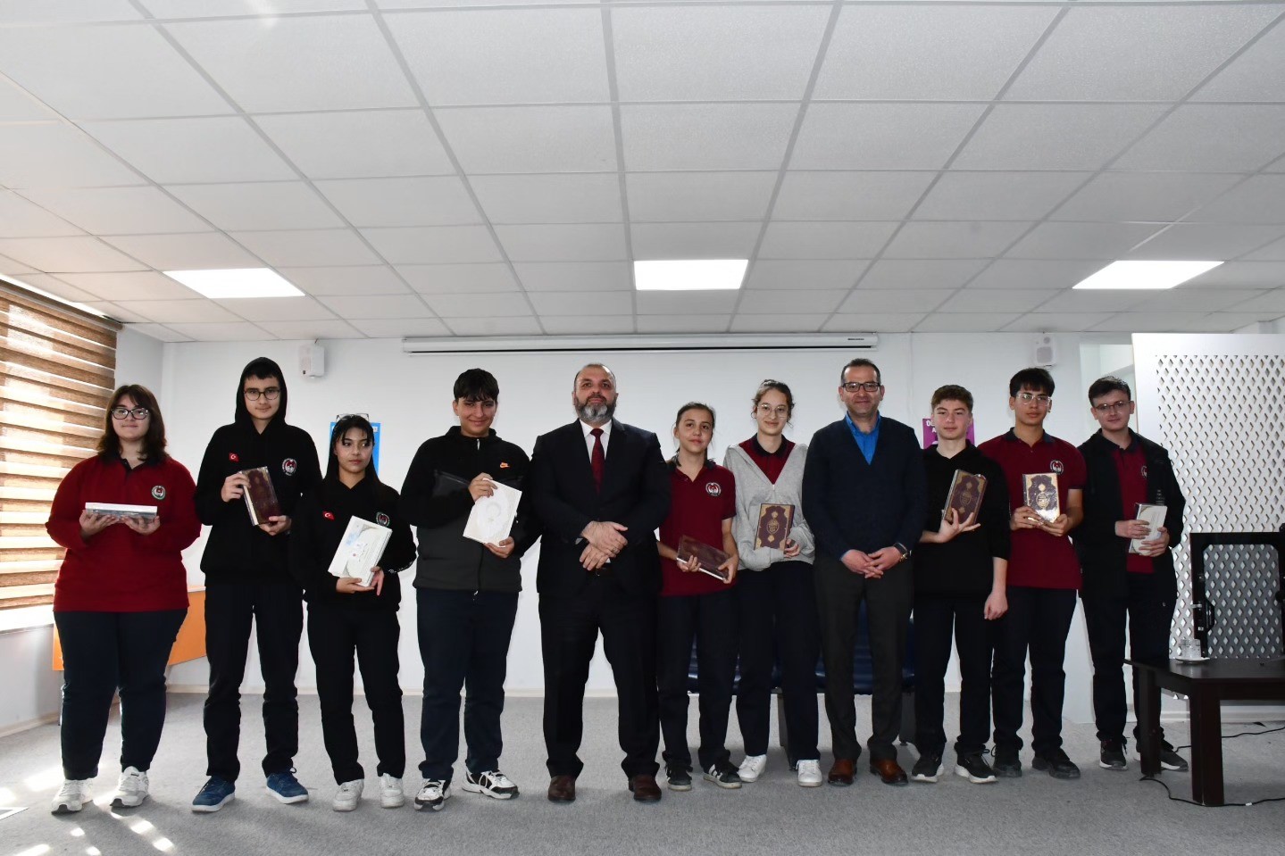 kutahya-abdulhamid-han-anadolu-lisesinde-hz-peygamber-ve-sahsiyet-insasi-konulu-konferans