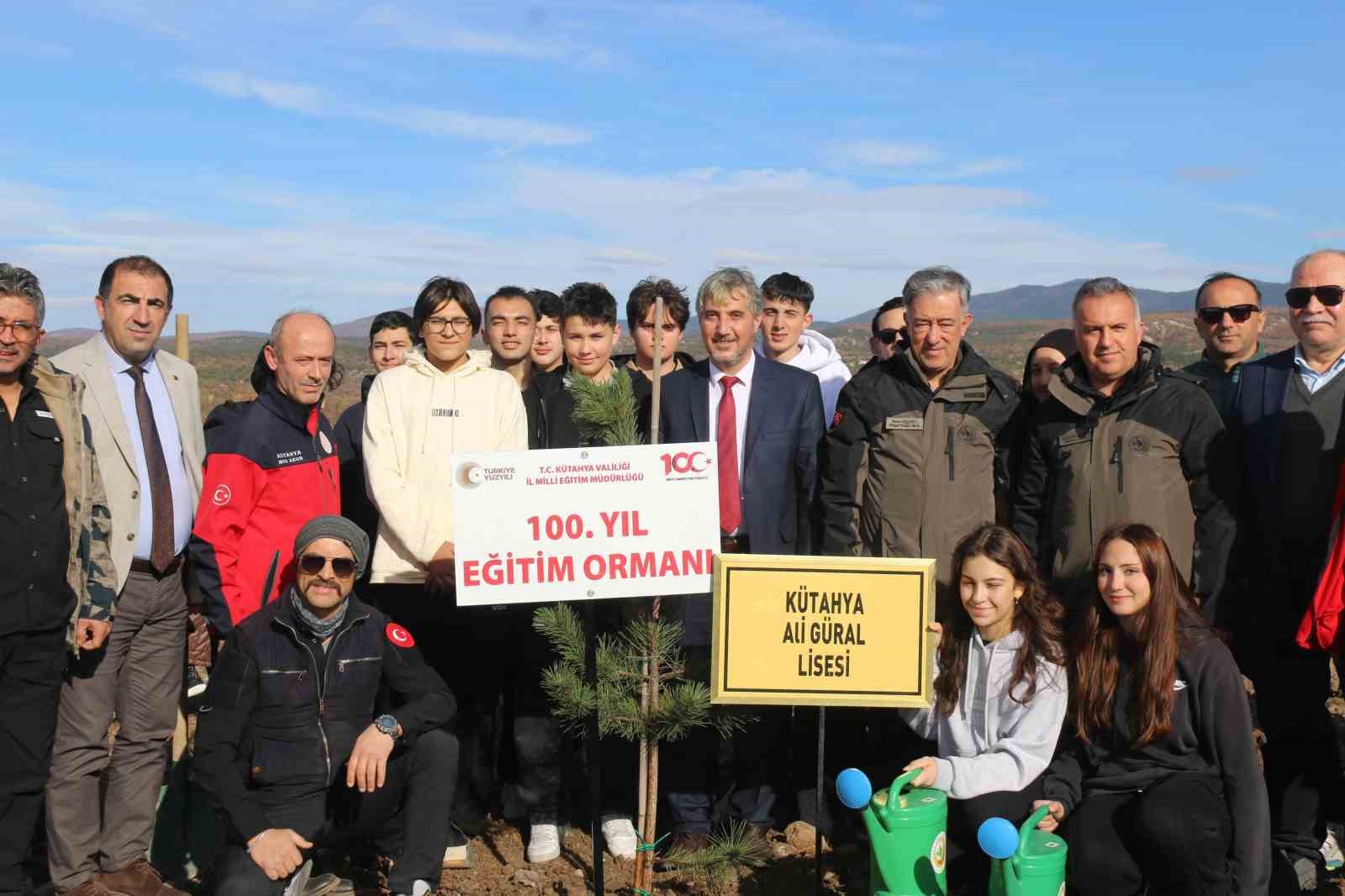 kutahyada-fidan-dikimi-etkinligi-gerceklestirildi