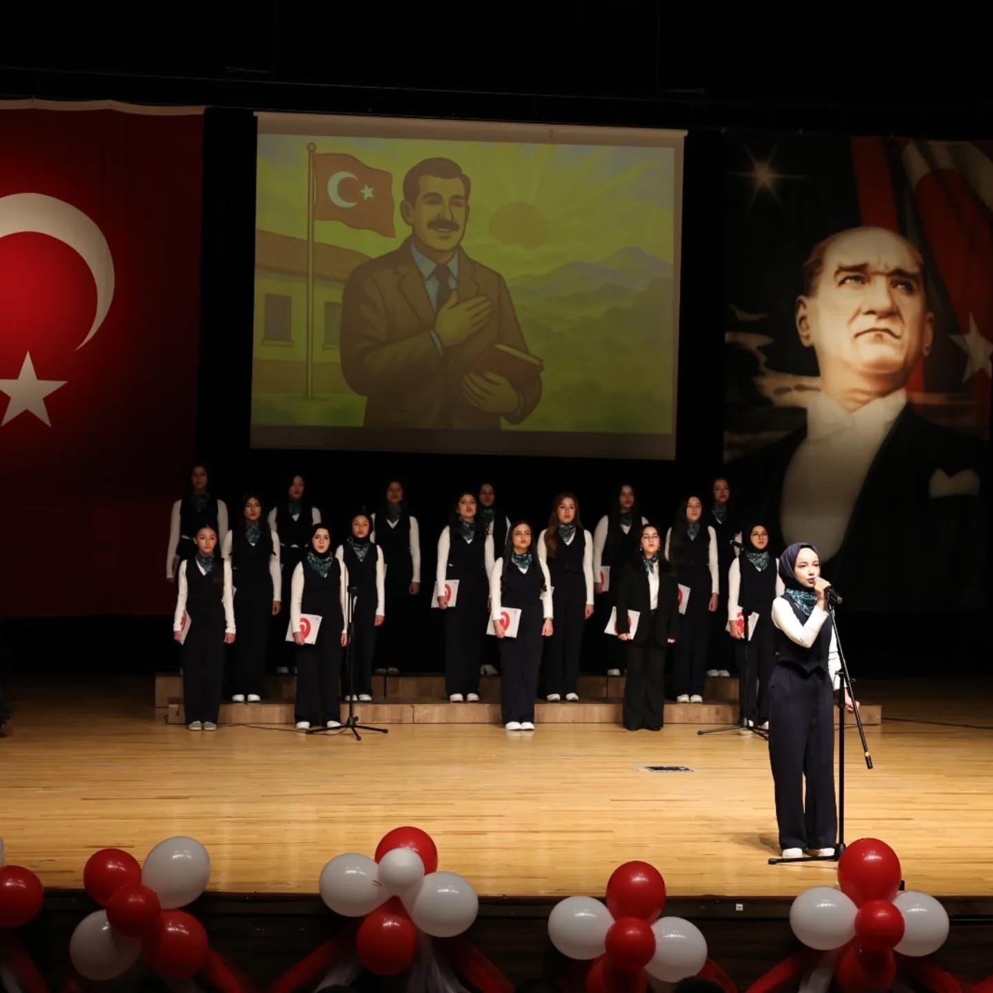 kutahyada-ogretmenler-gunu-coskuyla-kutlandi