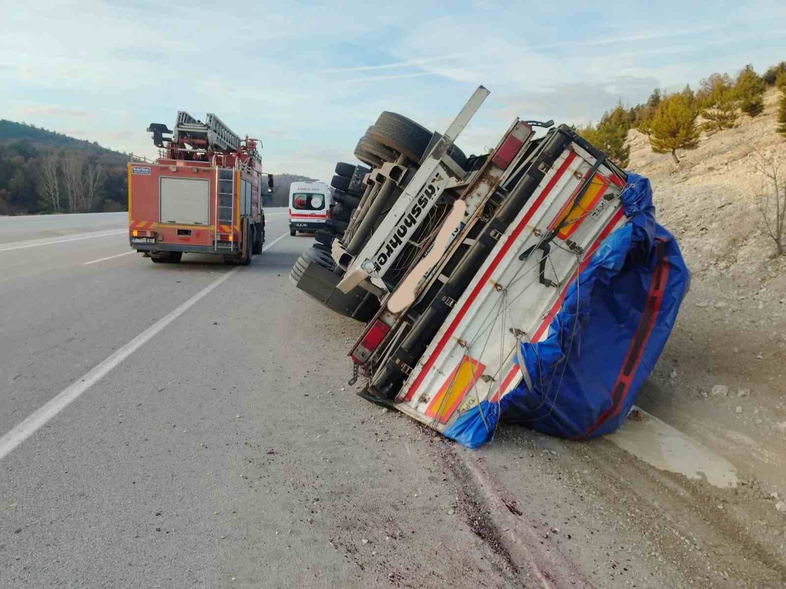 kutahyada-trafik-kazasi-1-yarali