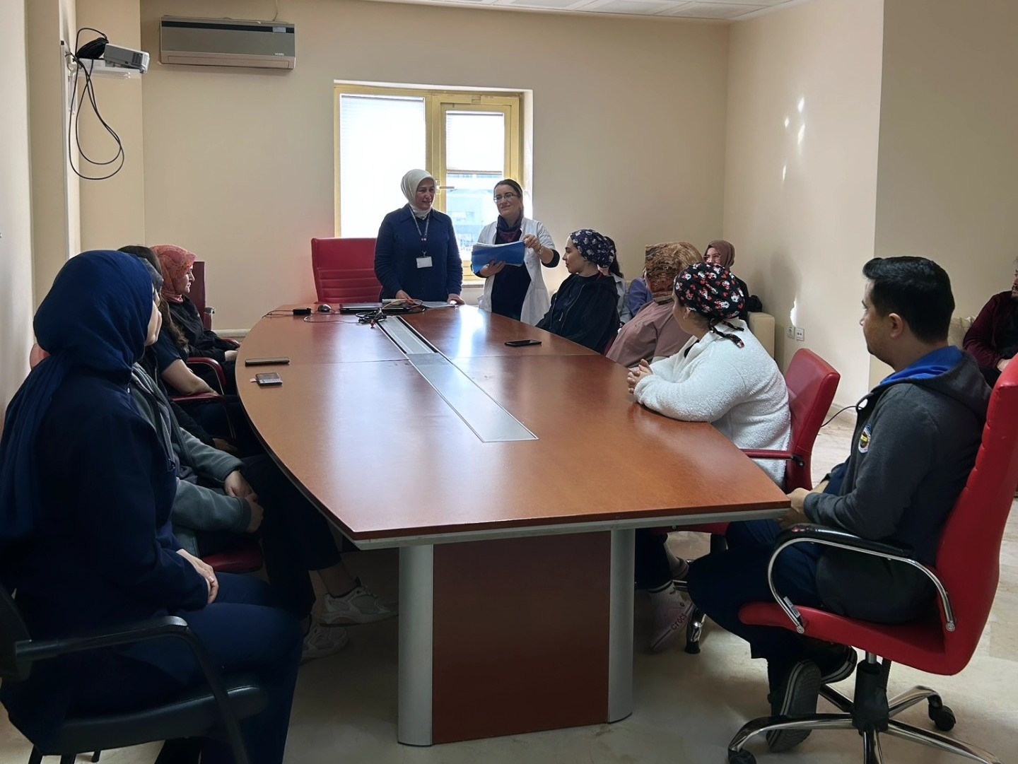 kutahyada-yogun-bakim-hemsireligi-sertifikali-egitim-programi