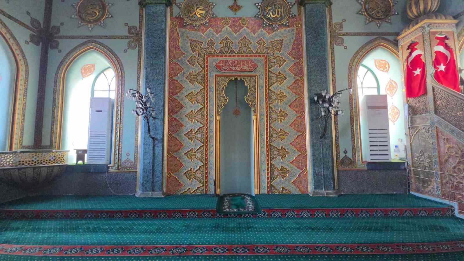 kutahyanin-saheseri-yesil-camii