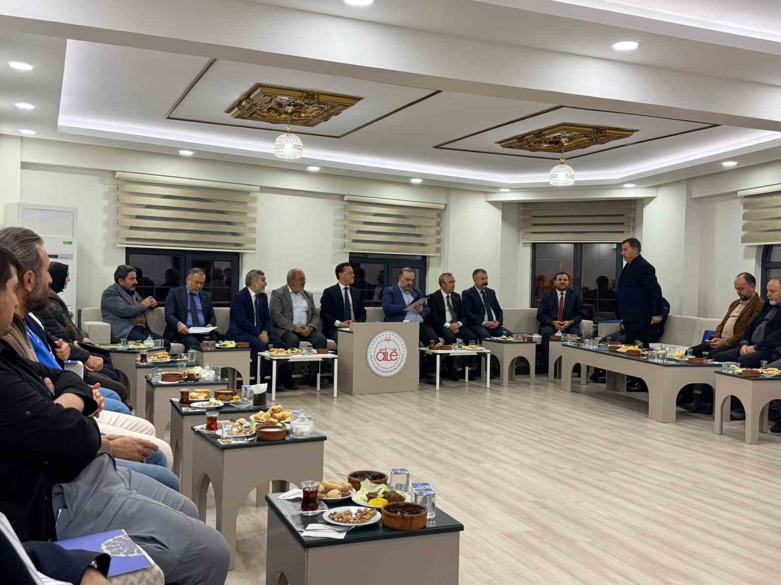 milletvekili-hatipoglu-sehrin-egitim-alanindaki-ihtiyaclarini-degerlendirdi