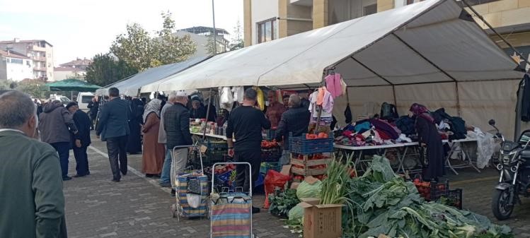 osmanelinden-filistine-yardim-eli