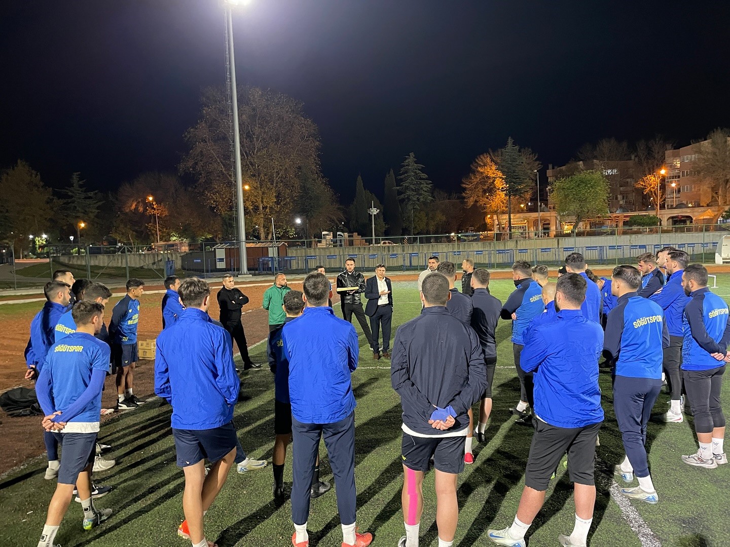 sogutspor-zorlu-macin-hazirliklarina-devam-ediyor