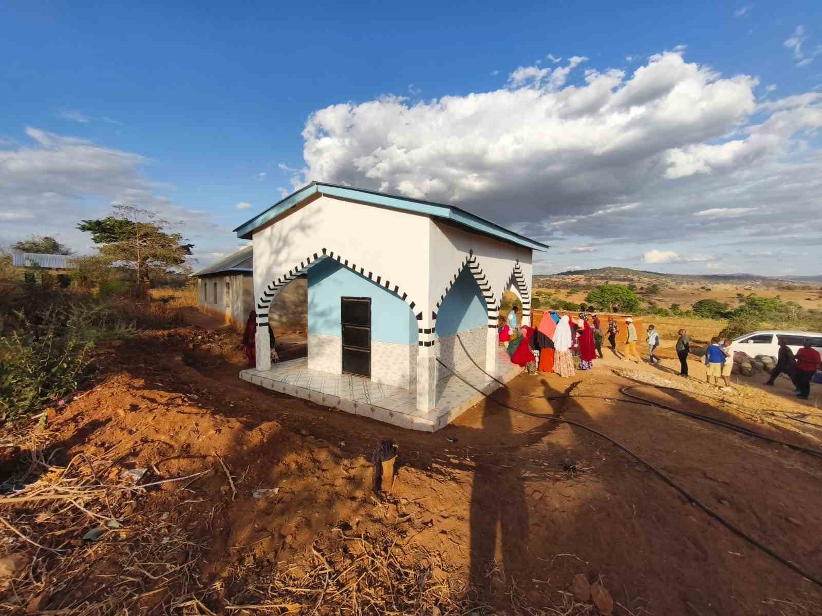 tanzanyada-tdv-eskisehir-subesi-adina-iki-su-kuyusu-hizmete-acildi