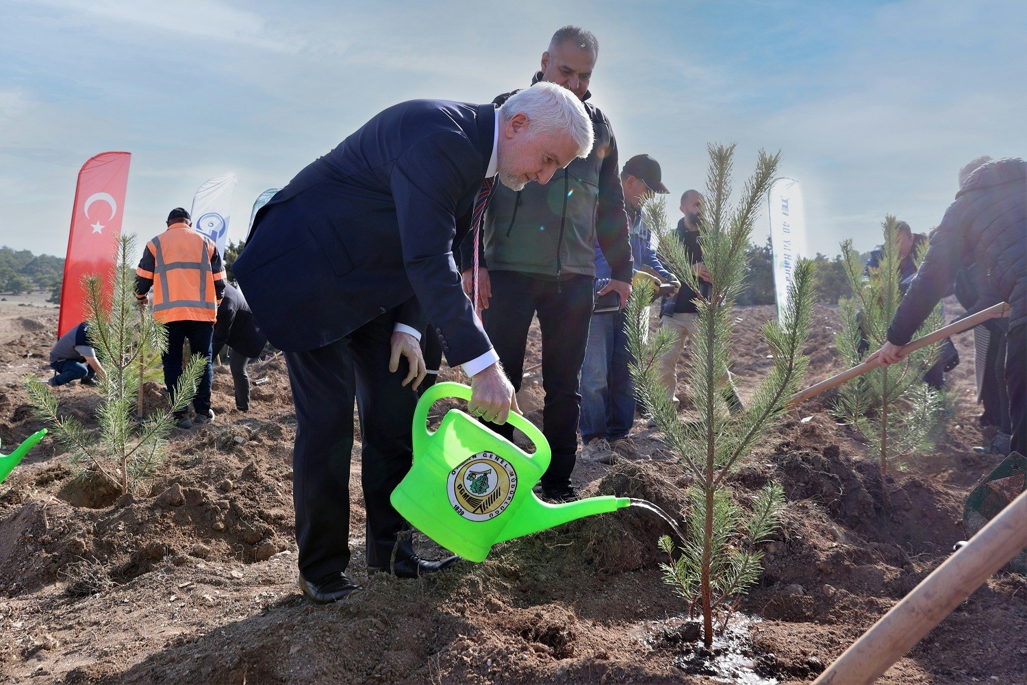 teiden-17-bin-fidanlik-40-yil-hatira-ormani