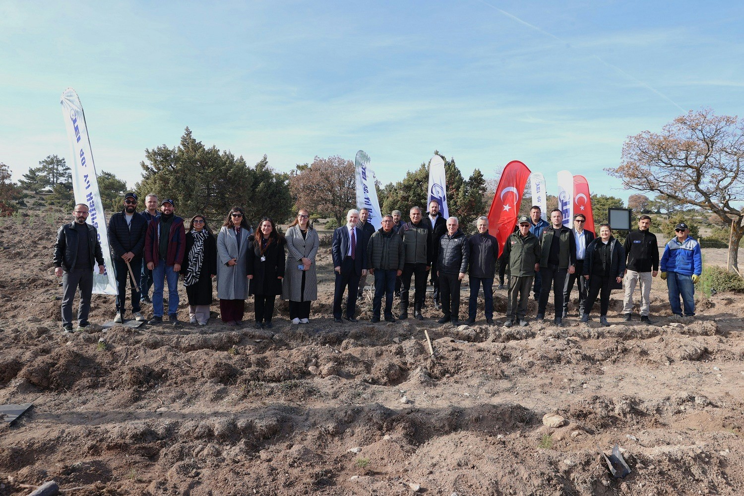 teiden-17-bin-fidanlik-40-yil-hatira-ormani