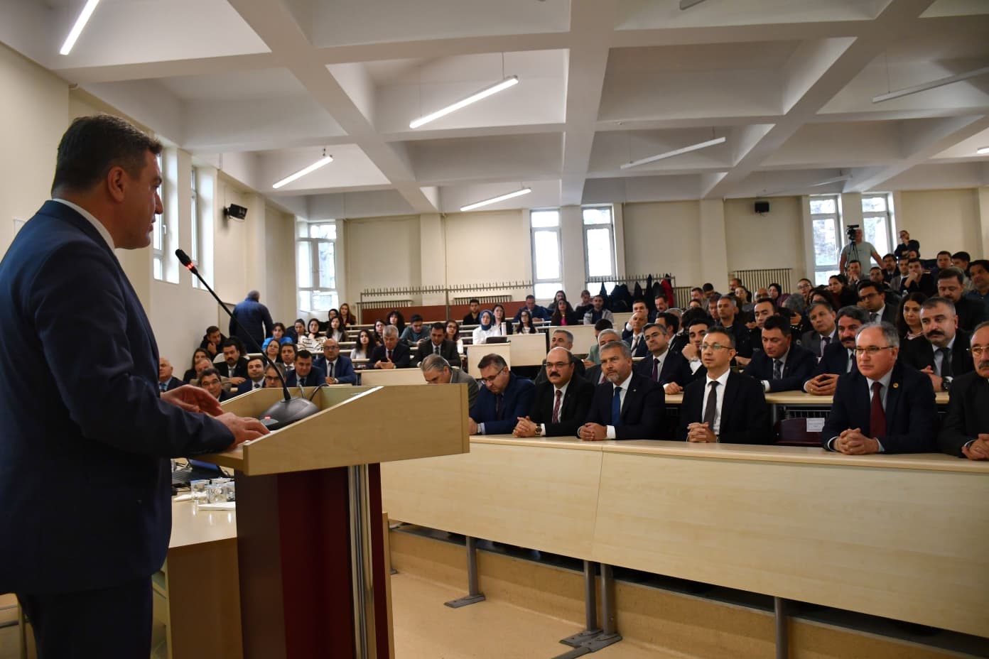 turk-ceza-adalet-sisteminde-20-yilinda-denetimli-serbestlik-konferansi-yapildi