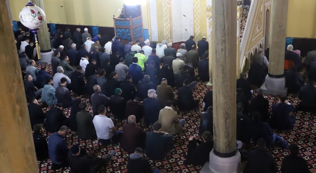 yasayan-insan-hazinesi-unvanina-sahip-cini-sanatcisi-hamza-ustunkaya-icin-dpude-anma-toreni-duzenlendi