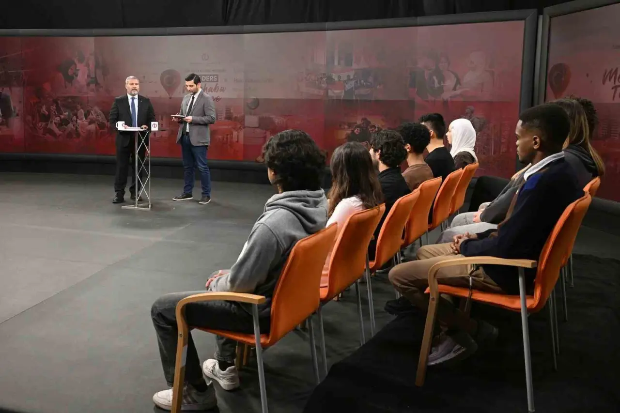 dunyasinin-123-ulkesindeki-yaklasik-4-bin-ogrenci-turkceye-merhaba-dedi