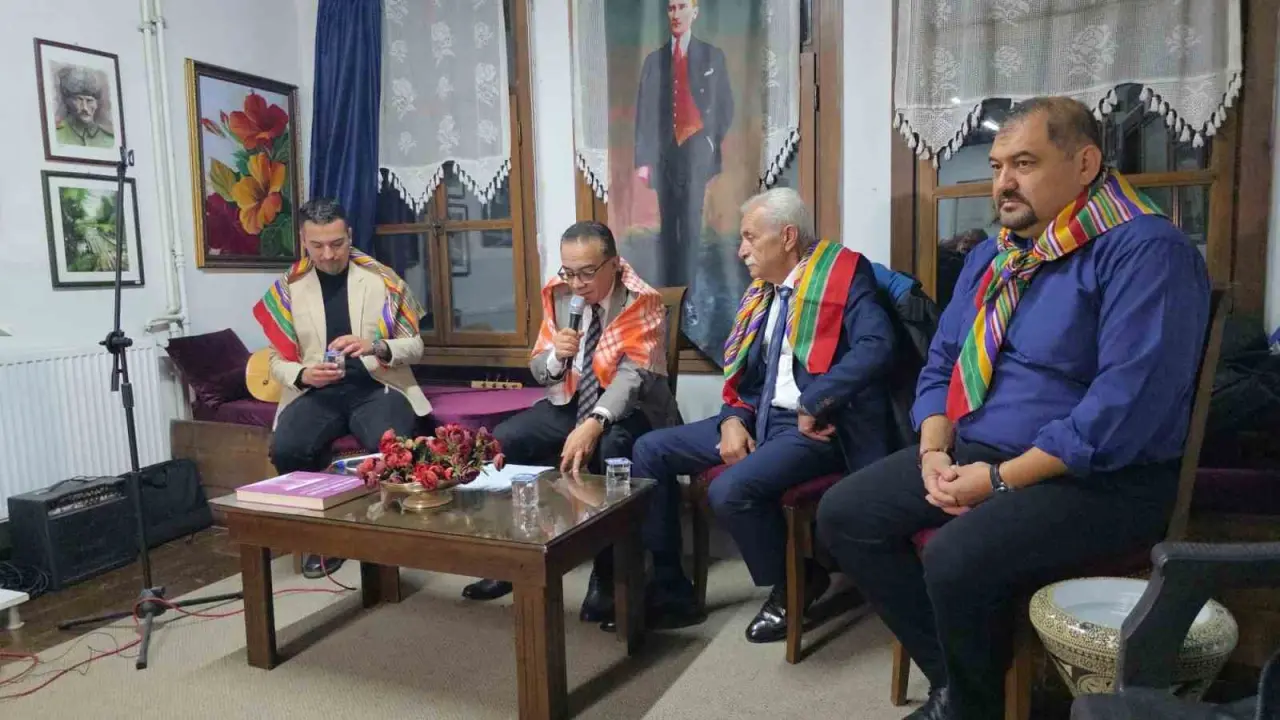 kutahyada-simav-yaren-kulturu-anlatildi-turkuler-ve-soylesi-ile-gelenek-yasatildi