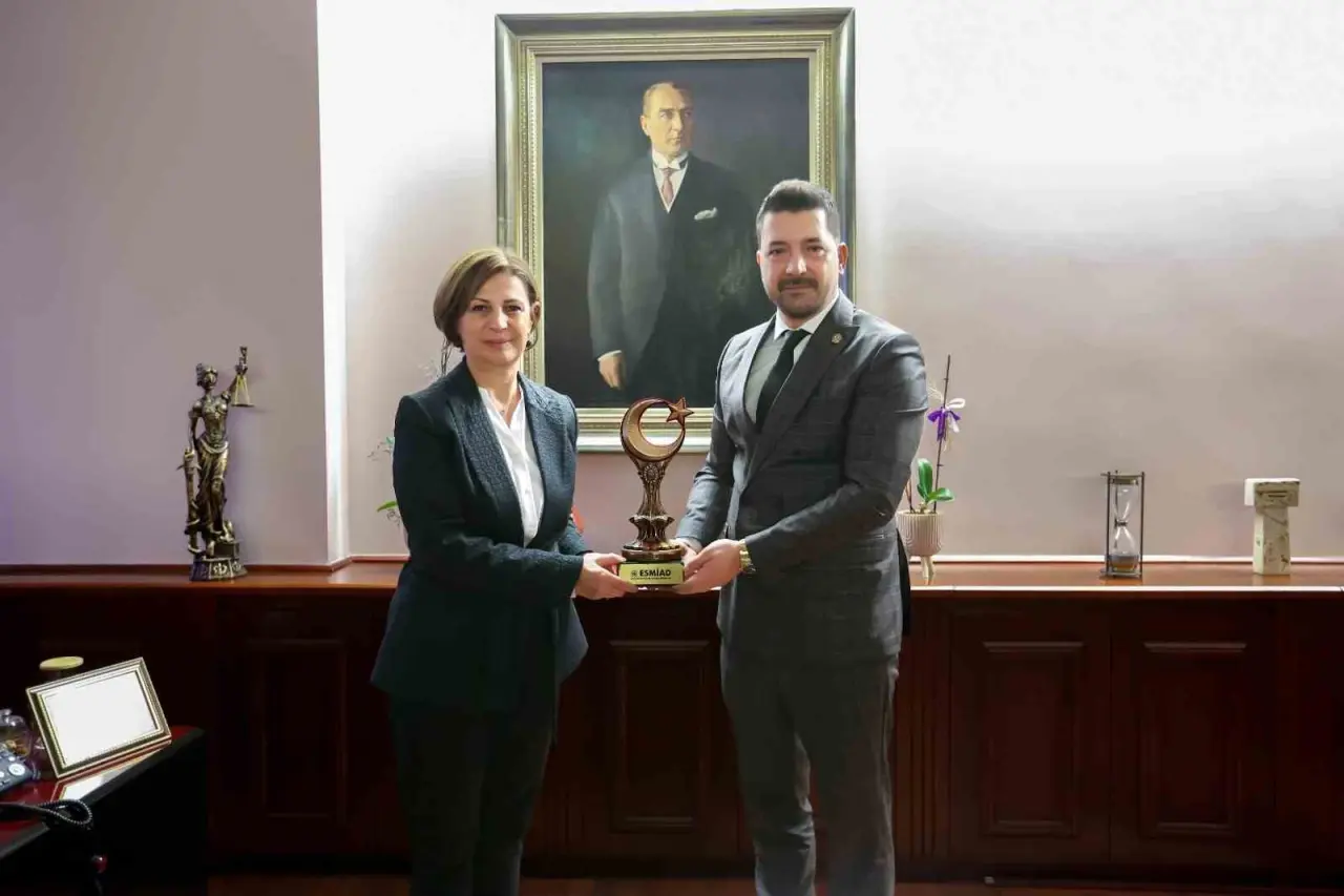 esmiaddan-eskisehirdeki-belediye-baskanlarina-ziyaret