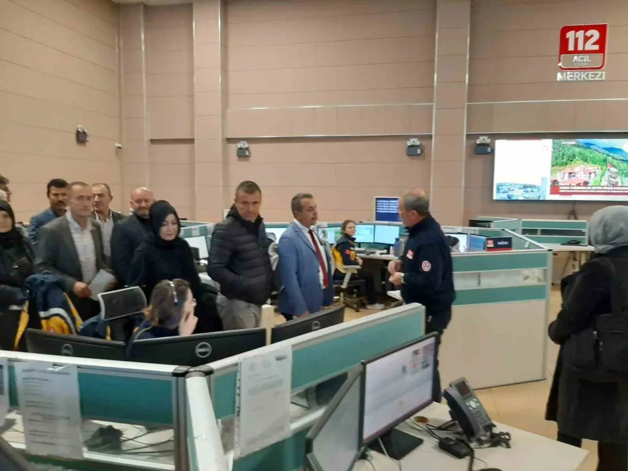 mudur-tamer-yigit-her-turlu-acil-durumda-muhtarlarimizin-verecegi-bilgi-cok-kiymetlidir