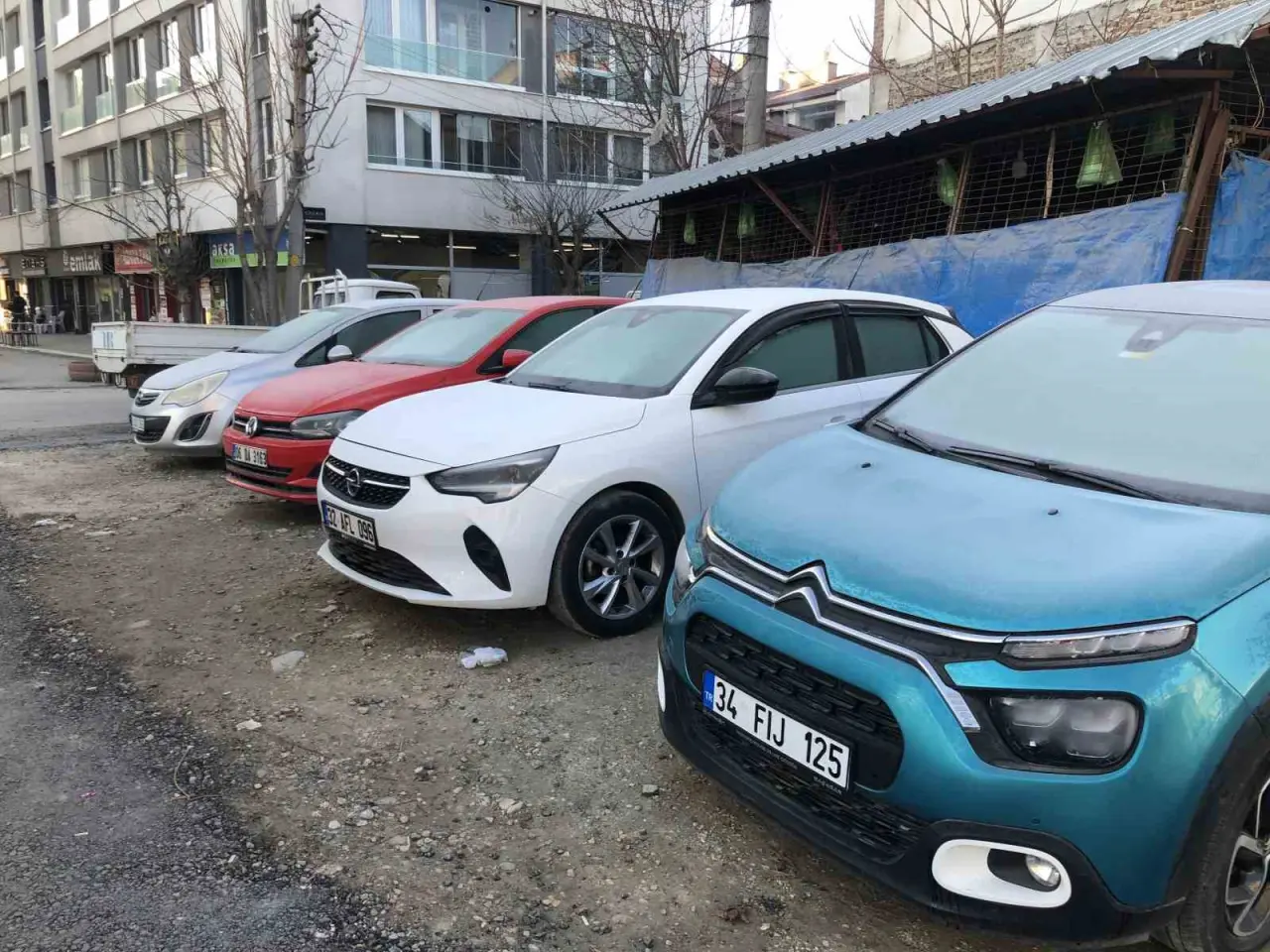 araba-camlarinda-buzlanma-olusmaya-basladi