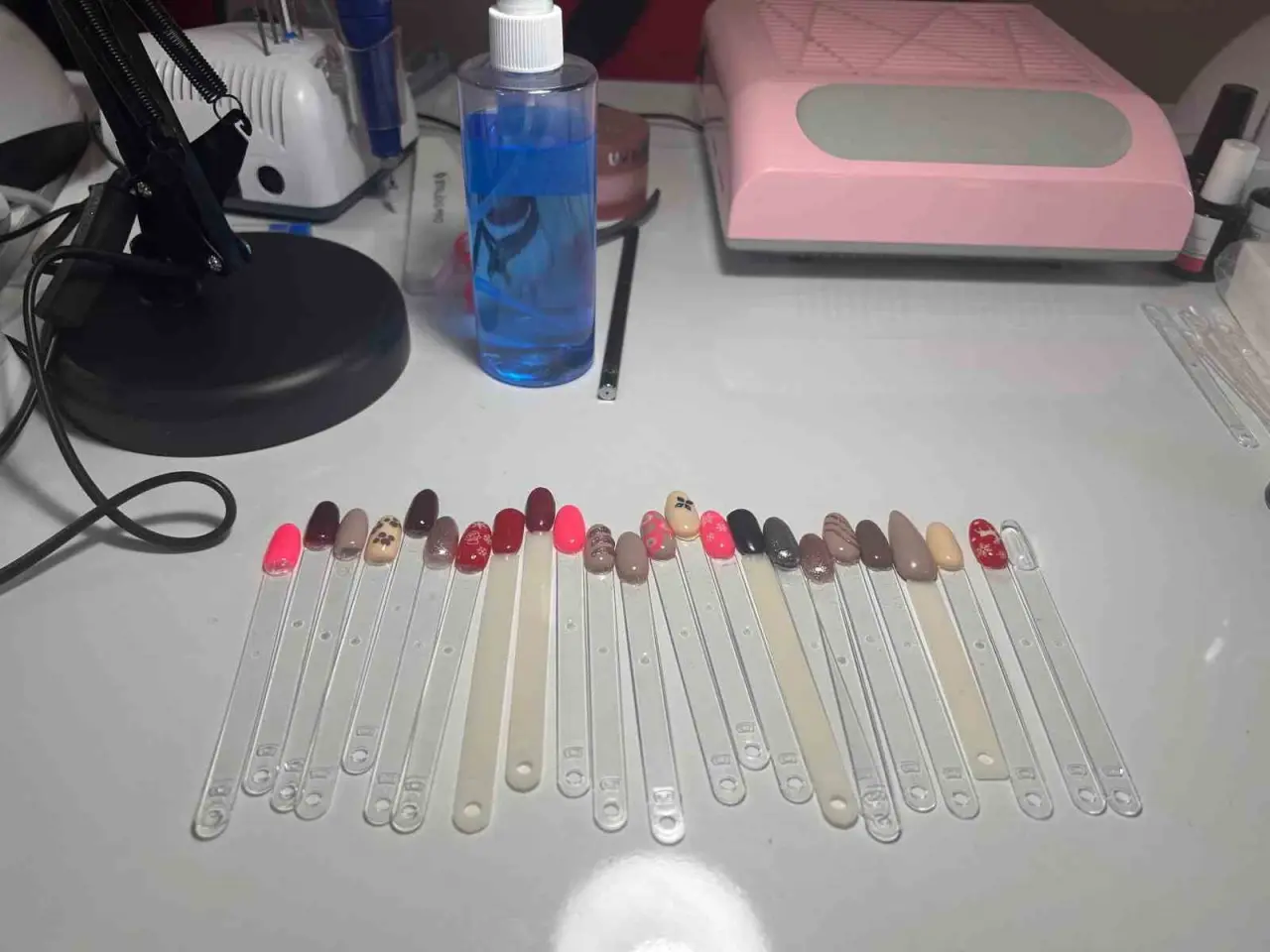 eskisehirde-turkiyenin-kamuya-ait-ilk-protez-tirnak-atolyesi-acildi