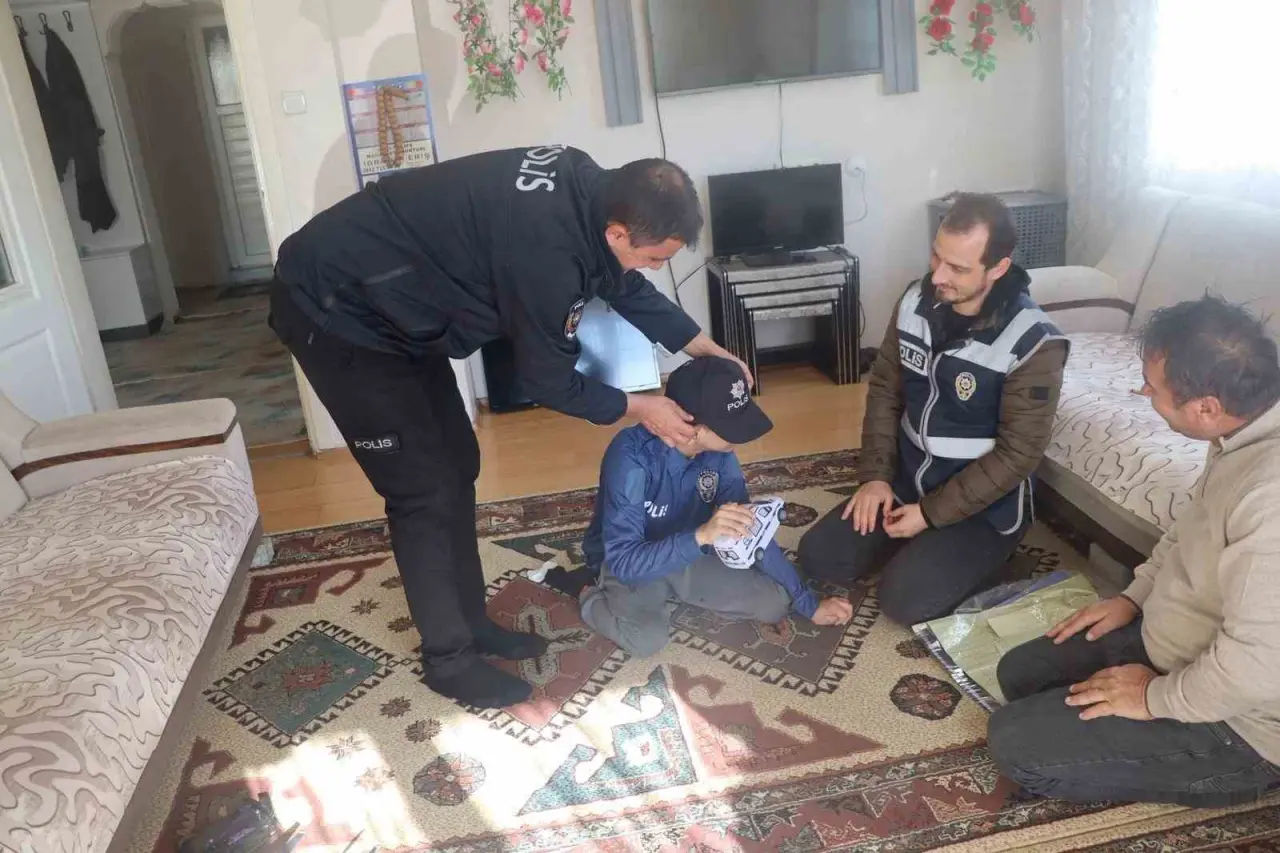 polisten-kalpten-kalbe-uzanan-devriye