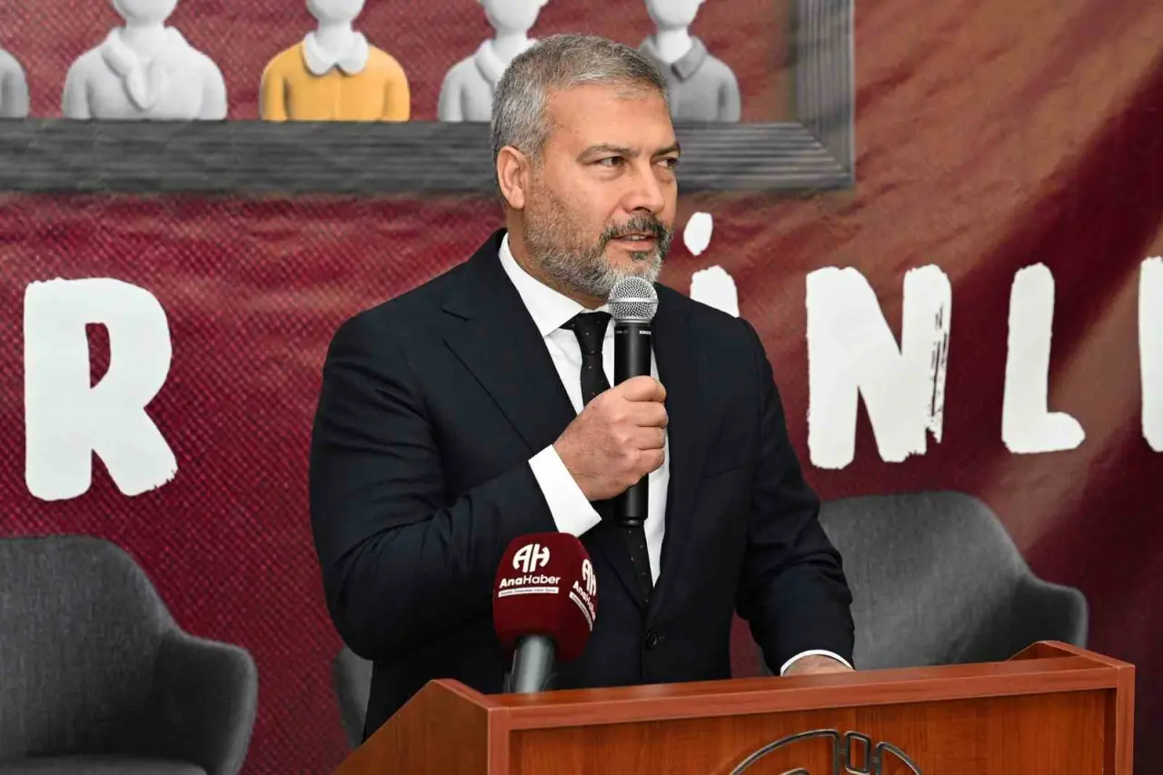 anadolu-universitesi-turizm-fakultesi-7-kariyer-gunu-gerceklestirildi