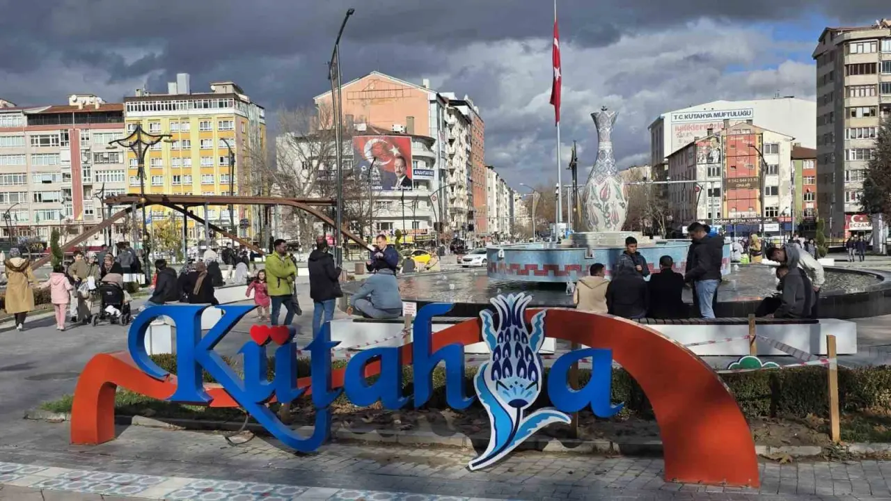 kutahyada-arac-sayisindaki-artis-hiz-kesmiyor