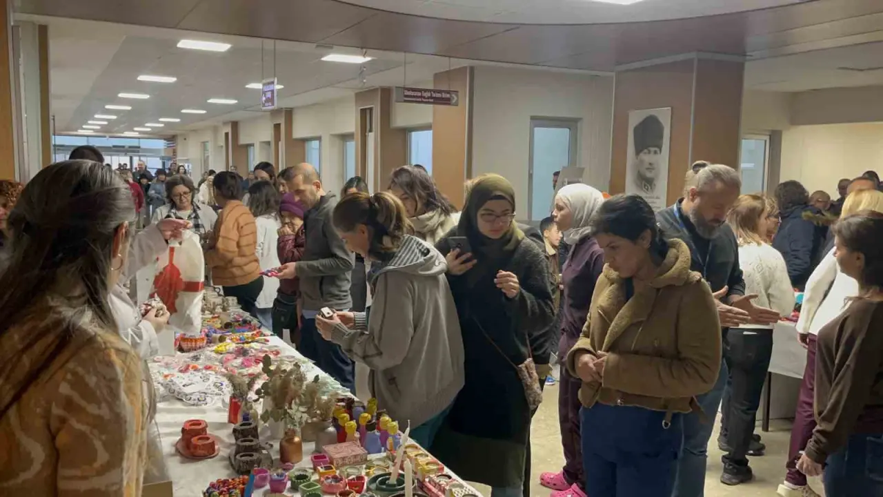 esogude-anlamli-sergi