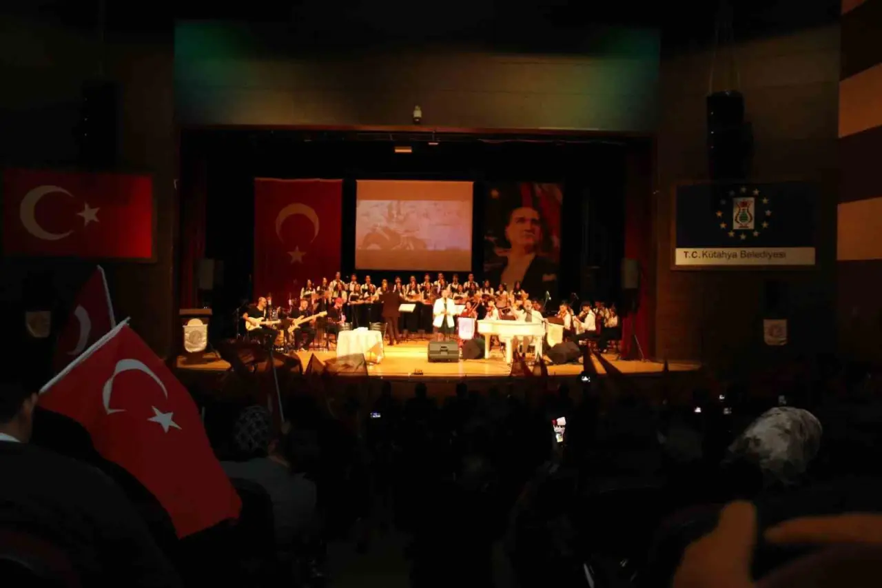 kutahyada-kim-var-sanat-etkinligi-ilgi-gordu