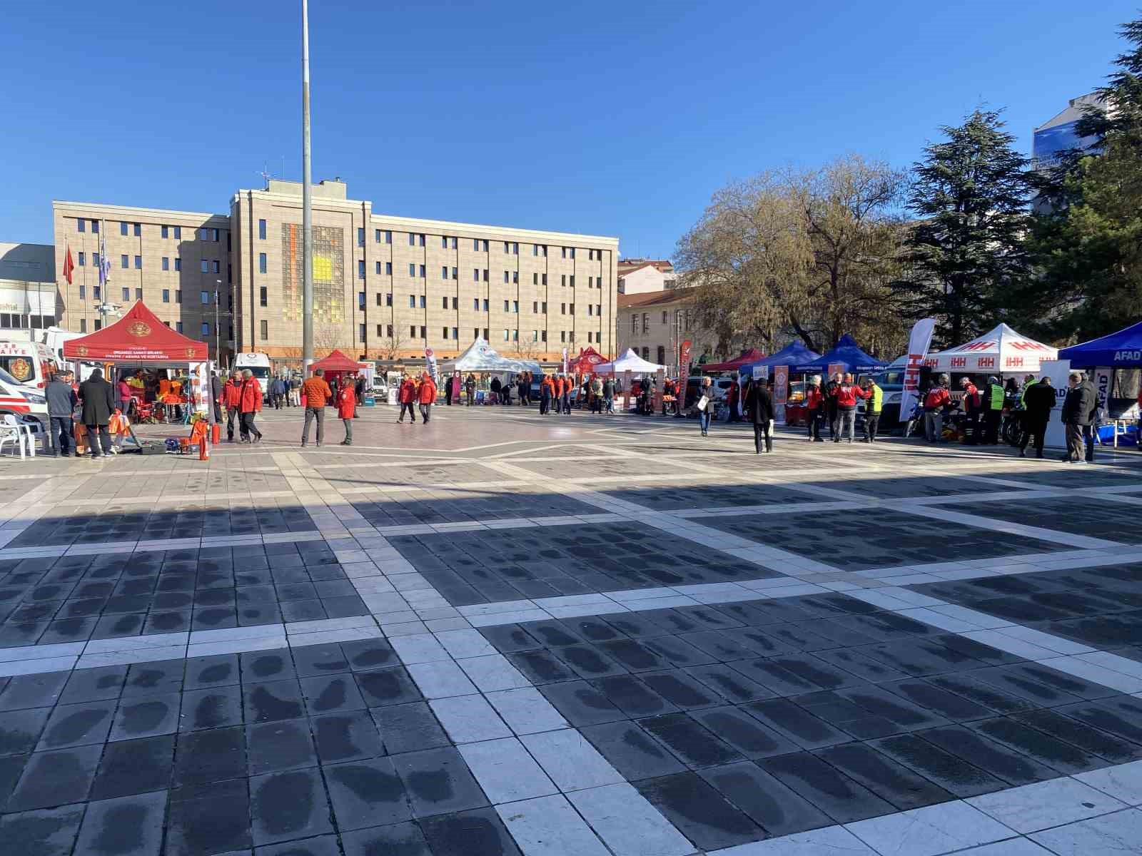 afadin-16nci-kurulus-yil-donumu-eskisehirde-duzenlenen-programla-kutlandi