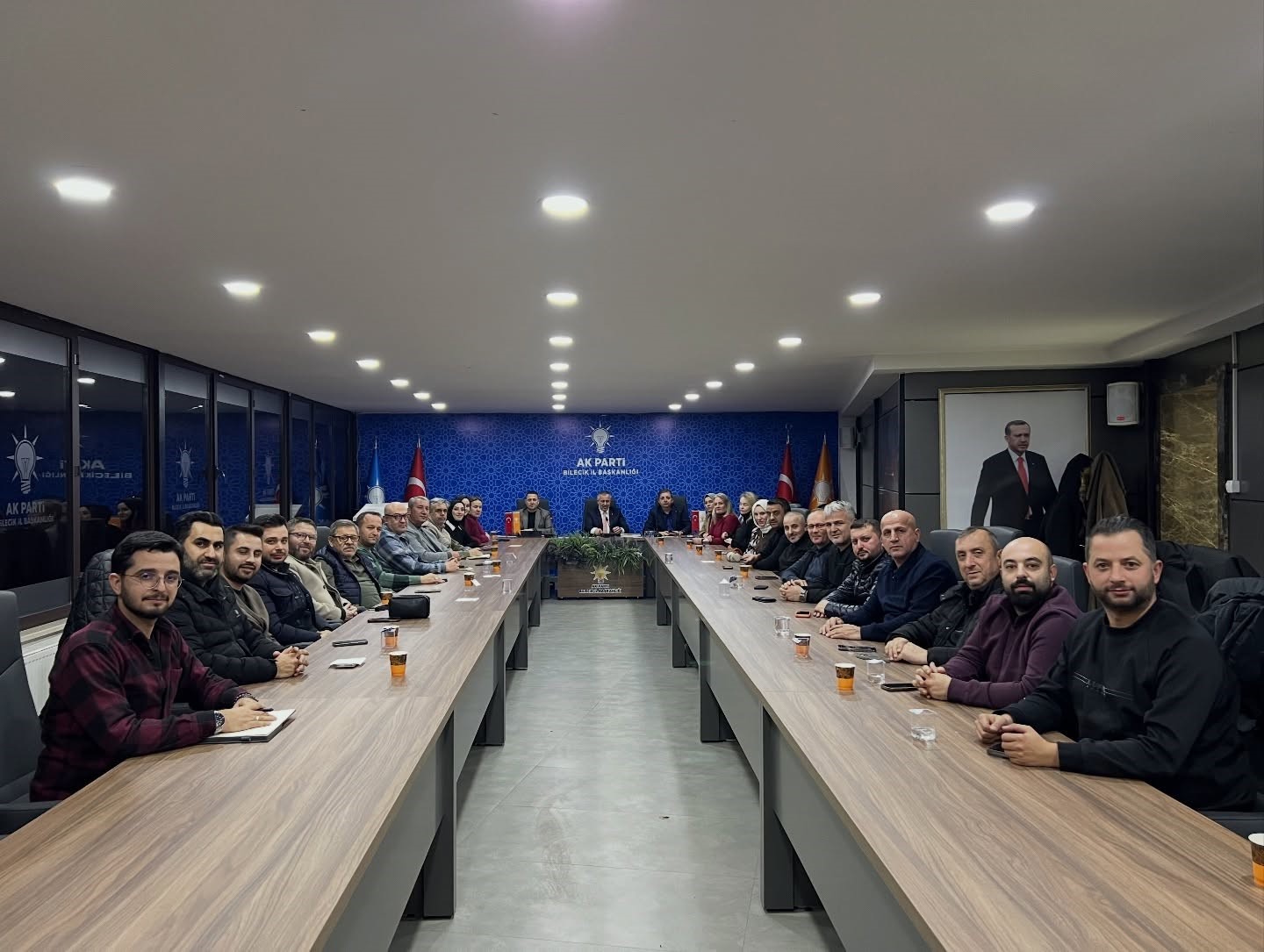 ak-parti-bilecikte-il-yonetim-kurulu-toplantisi