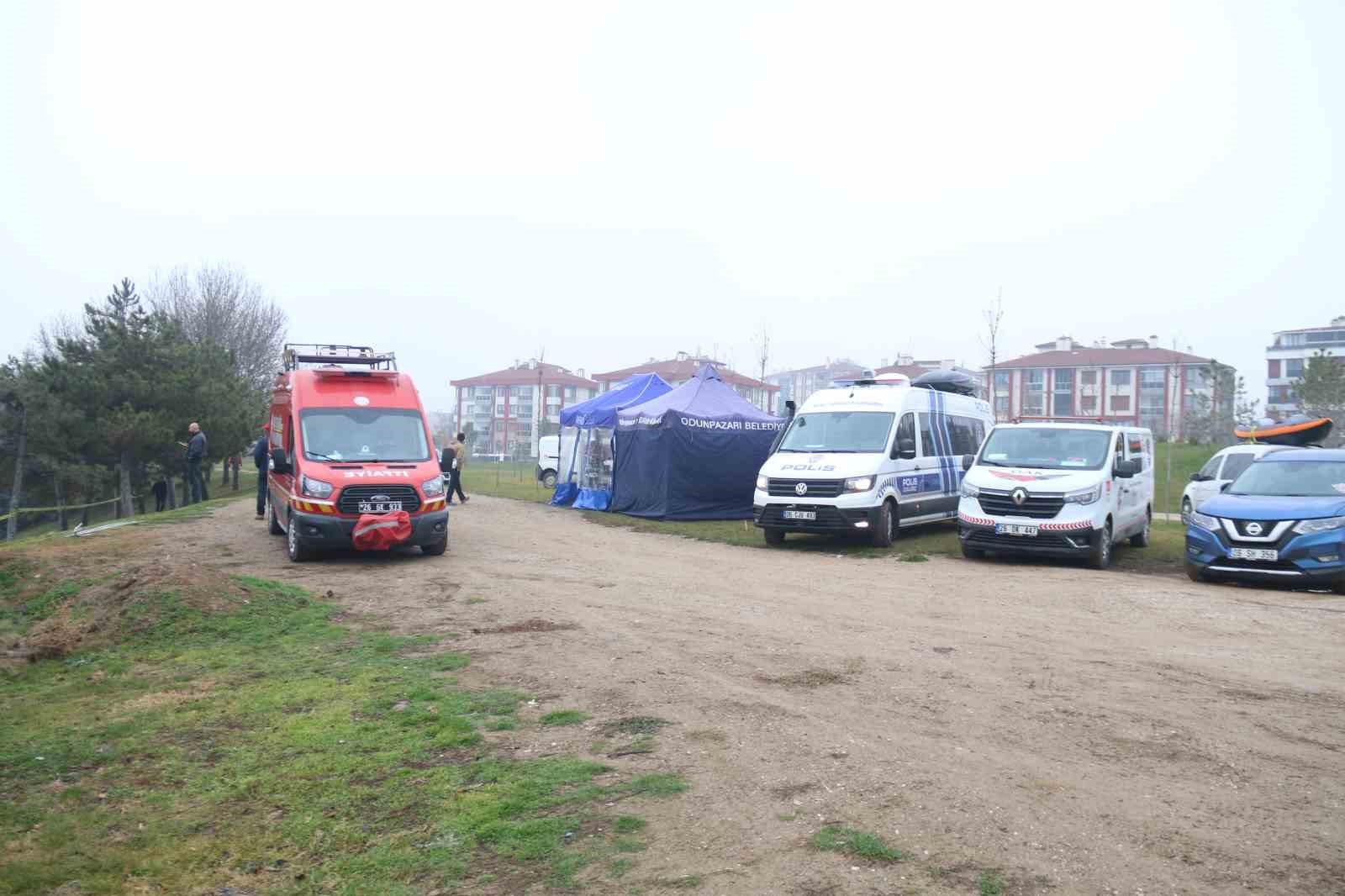 ankaradan-gelen-kurbaga-adamlar-da-kayip-ogretmenin-arama-calismasina-katildi